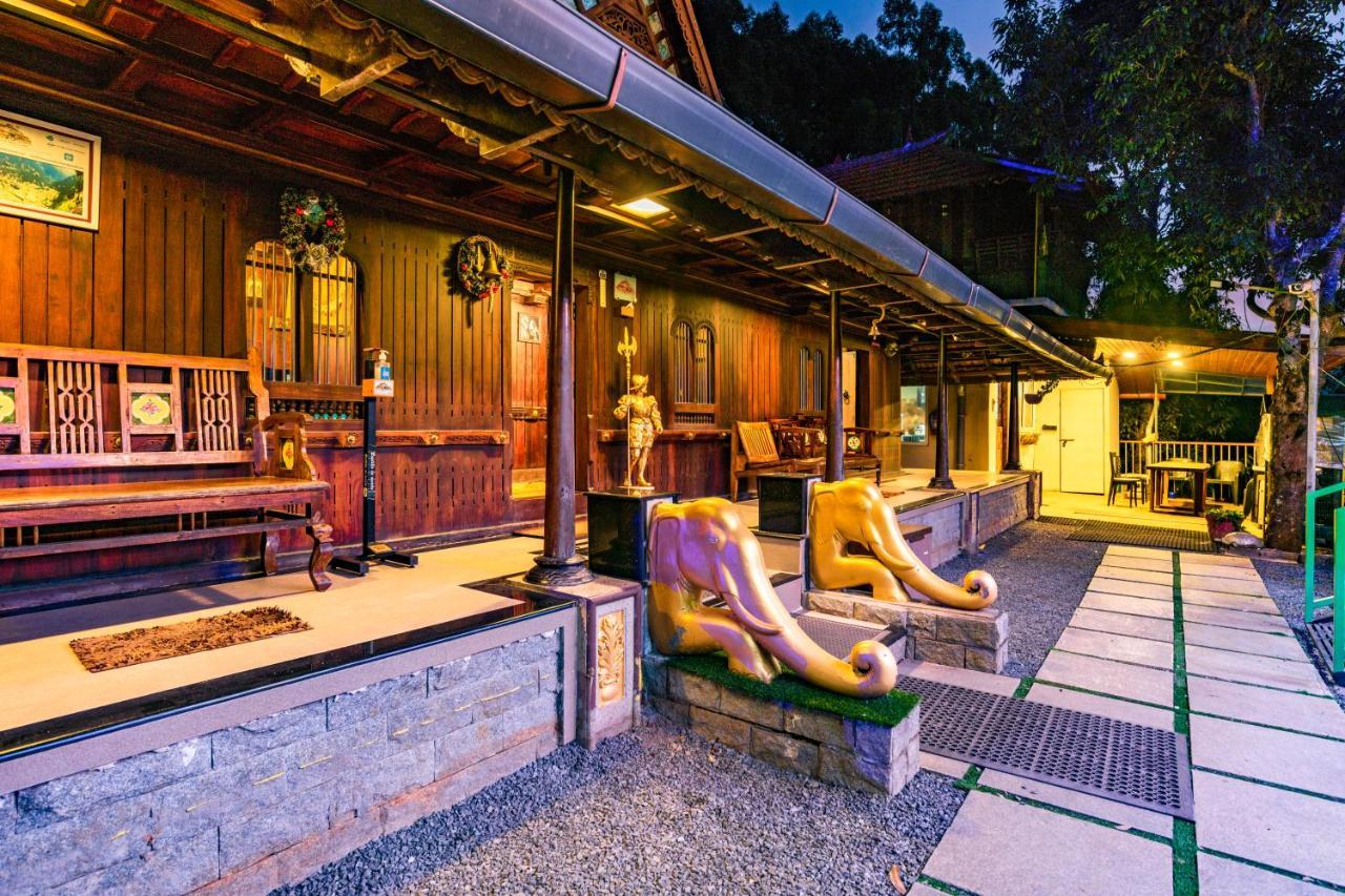 Castillo De Woods , The Private Luxury Villa , 8 Bhk, Vattavada Kottakamboor エクステリア 写真